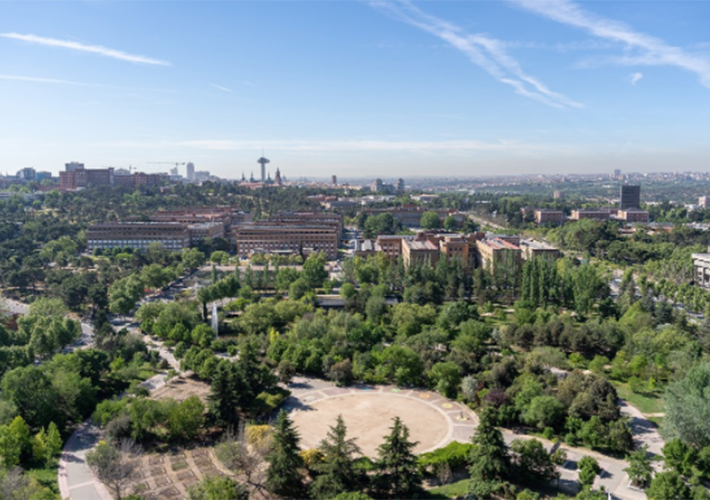 foto noticia La Universidad Complutense de Madrid pone en marcha con Endesa X un ambicioso programa de autoconsumo con la instalación de 14 plantas solares en sus edificios.